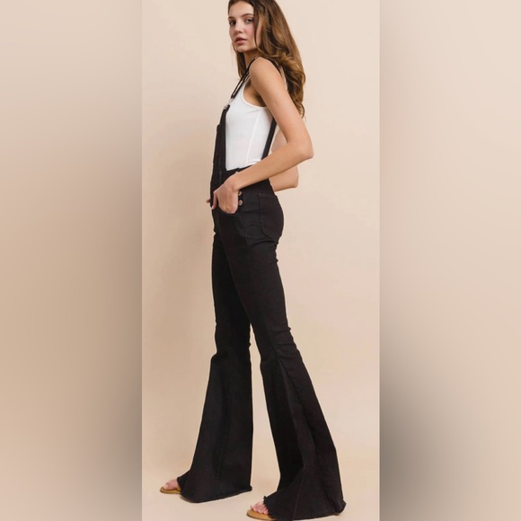 Hippie denim bell bottom Jean overalls. New, never worn. Tall, cut or hem to fit - Picture 3 of 10